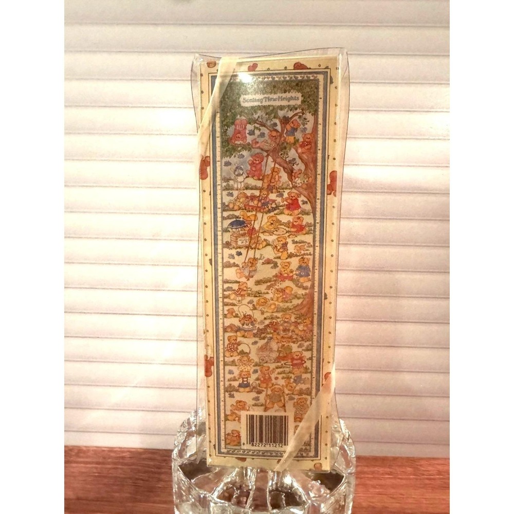 🐻 Vintage 1985 C.R. Gibson "Scaling New Heights" Growth‎ Chart – Lucy Rigg Bear